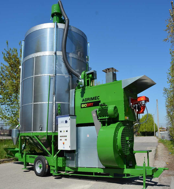 BIODRY is the series designed with a heat exchanger that is ideal for processing organic products. Thanks to a special stainless steel exchanger, the combustion air does not come into contact with the product because it remains separate from the drying air. In this way, organoleptic qualities are preserved and any kind of contamination is avoided. The structure of the boiler is compact but at the same time allows for low emissions to the atmosphere and minimizes thermal energy losses.   The operating principle of these dryers is to keep the fuel combustion air separate from the drying air that comes in contact with the grain. In this way, the quality of the product is not compromised.