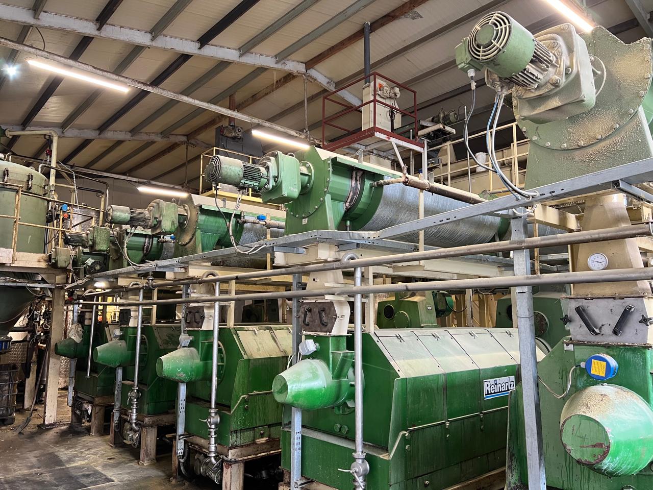 dusty air, self-cleaning system,,clean, an exhauster fan,filter,filter elements, regeneration system,self-cleaning, aspiration,air, purified airAREA-SPECIFIC FILTRATION SYSTEM